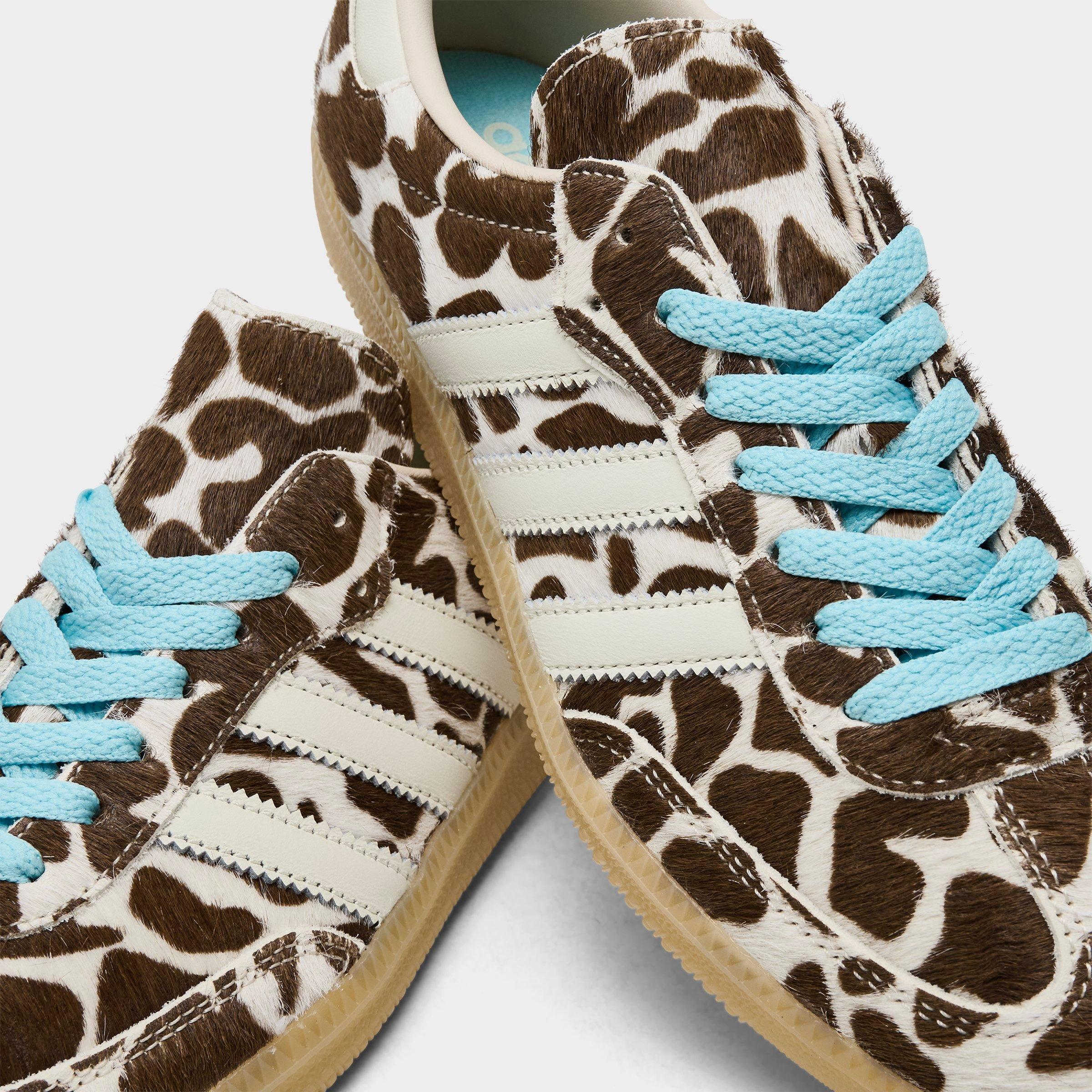 Women's adidas Originals Samba OG Casual Shoes - Part 5 - Crystal Linen/Ivory/Gum - Detail shot