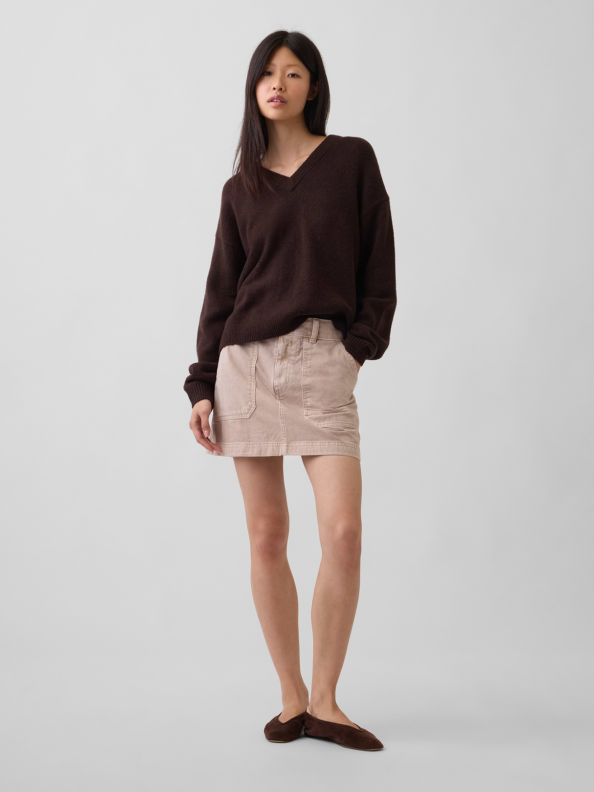 CashSoft Oversized V-Neck Sweater - Terra brown