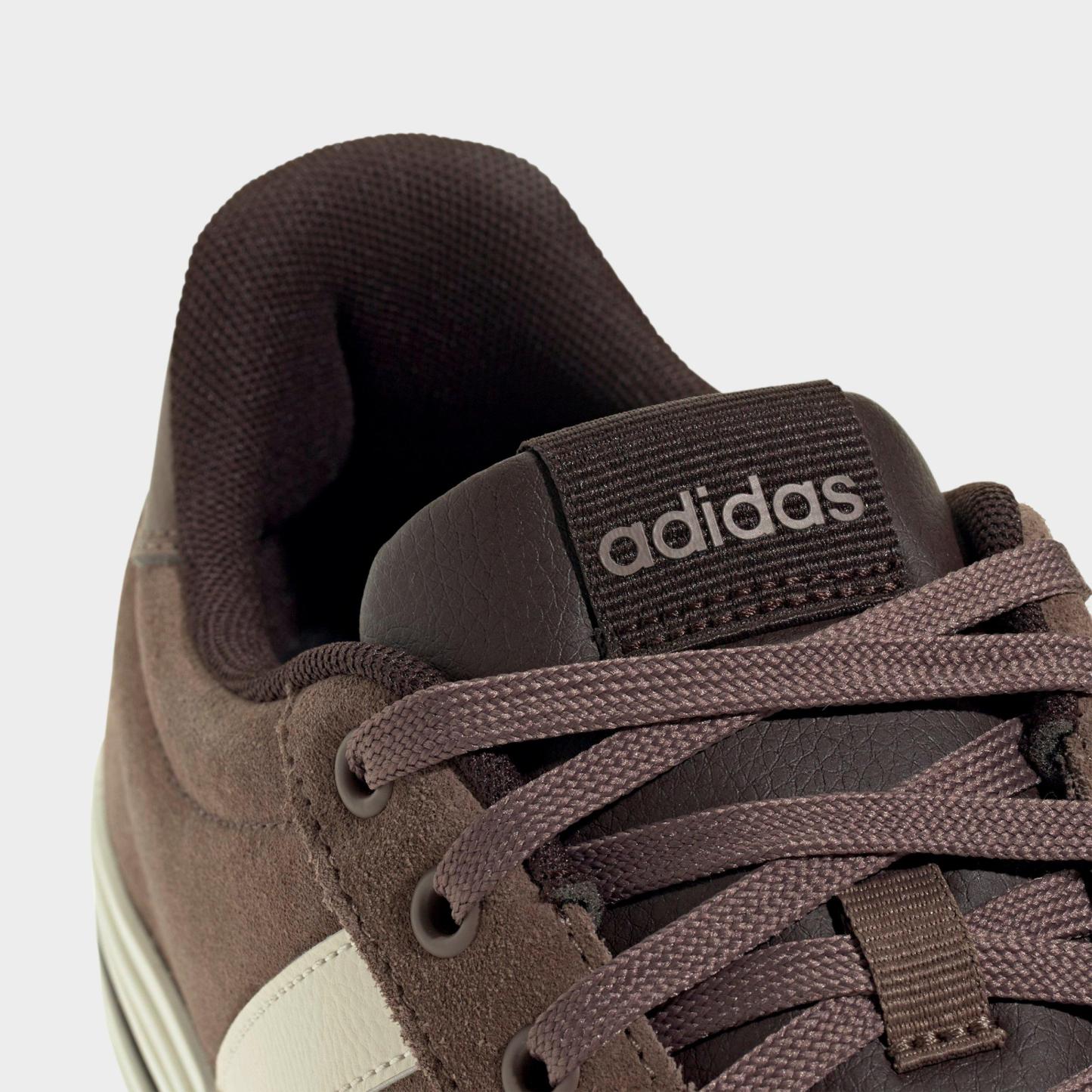 Men's adidas Daily 4.0 Casual Shoes (Big Kids' Sizes Available) - Part 1 - Earth Strata/Off White/Aurora Coffee - Detail shot