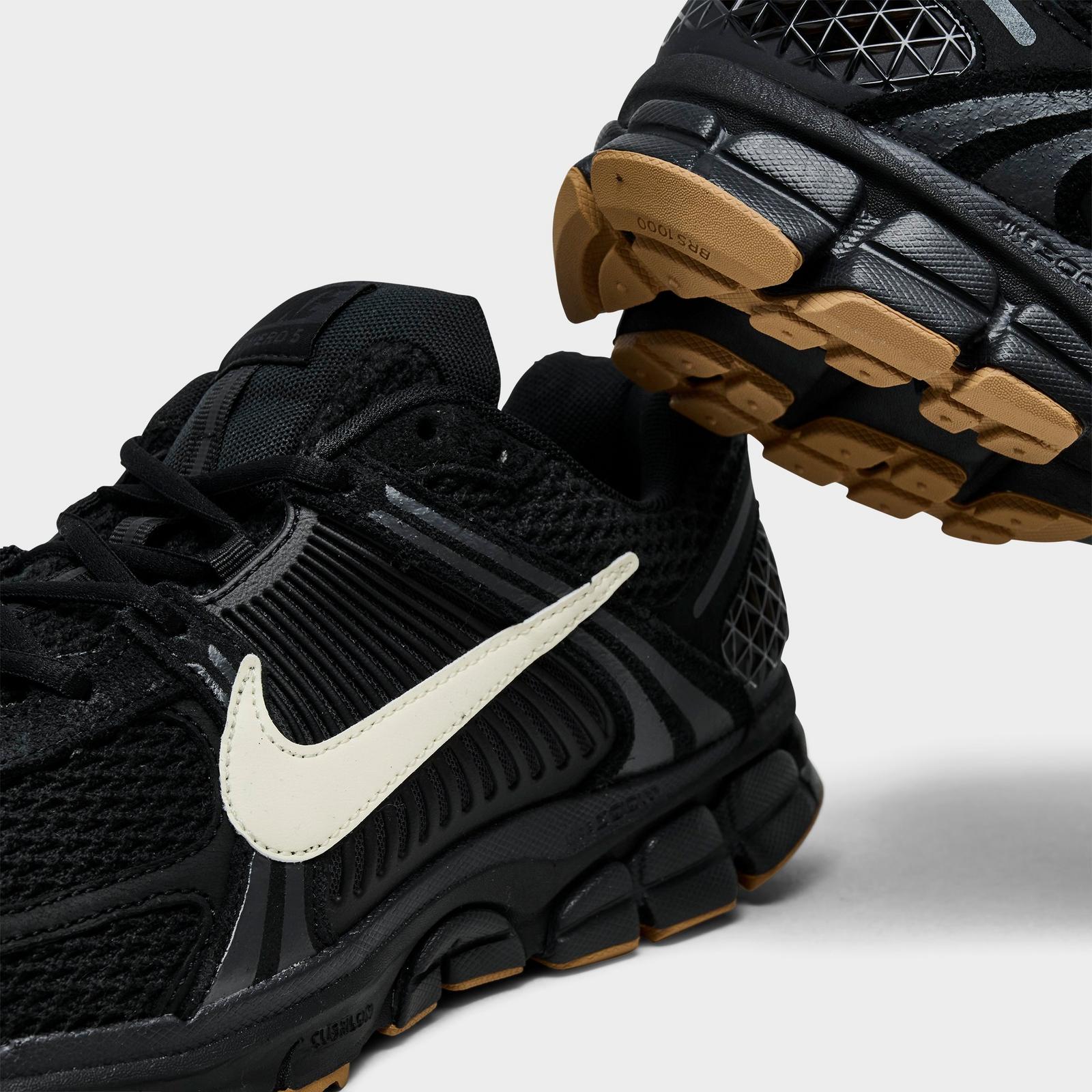 Men's Nike Zoom Vomero 5 Casual Shoes - Black/Gum