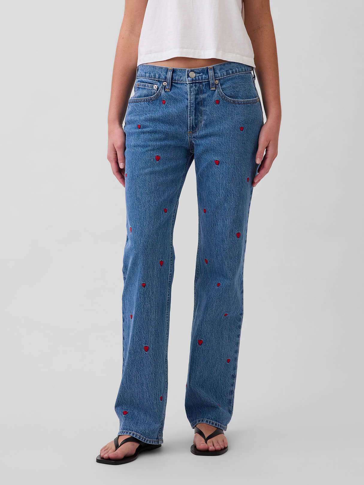 Mid Rise Relaxed Straight Jeans - Medium wash