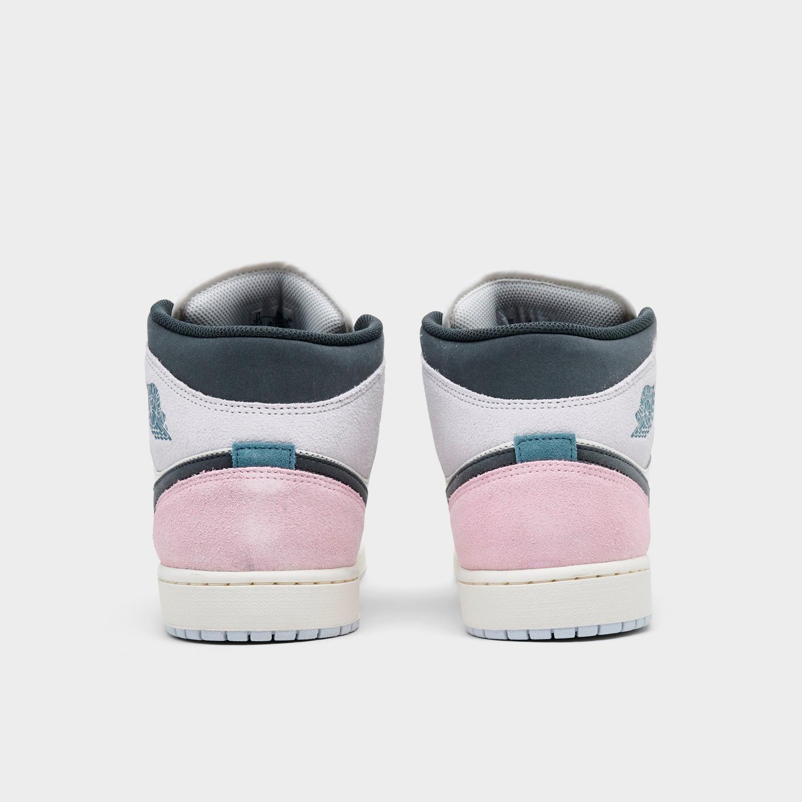 Men's Air Jordan Retro 1 Mid SE Casual Shoes - Sail/Iced Jade/Anthracite/Jade Aura - view 4
