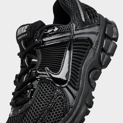 Women's Nithtke Zoom Vomero 5 Casual Shoes - Part 2 - Black/Metallic Silver/Anthracite/Black - Detail shot