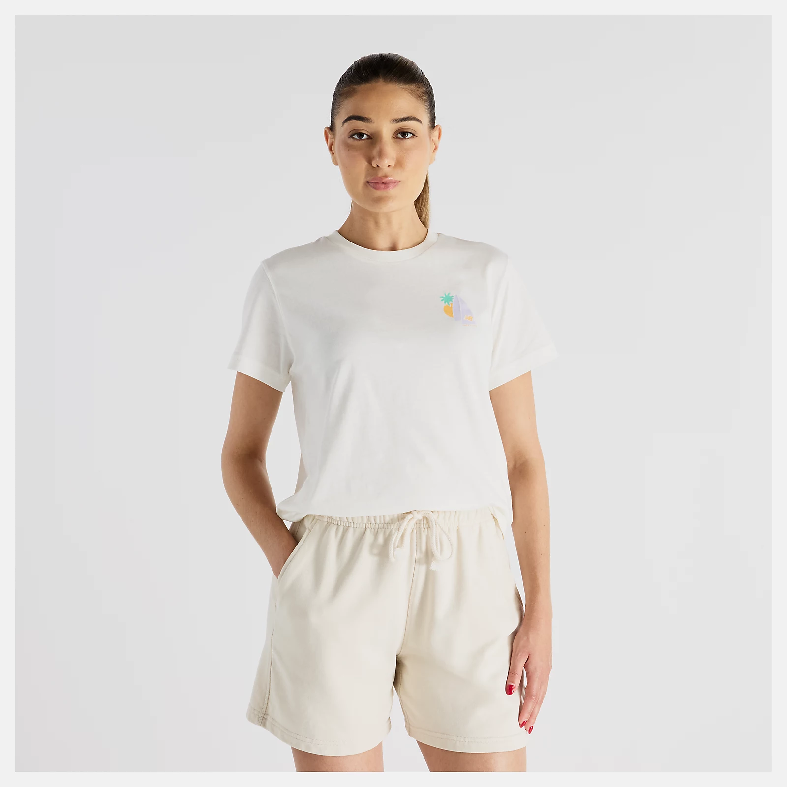 Ayla is wearing size S and is 5'6"/168cm. Chest: 33"/84cm, Waist: 26"/66cm, Hips: 37"/94cm