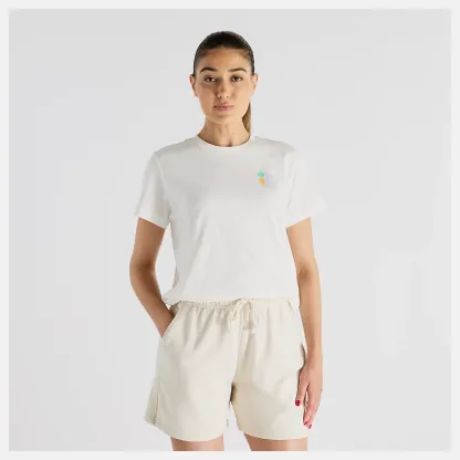 Ayla is wearing size S and is 5'6"/168cm. Chest: 33"/84cm, Waist: 26"/66cm, Hips: 37"/94cm