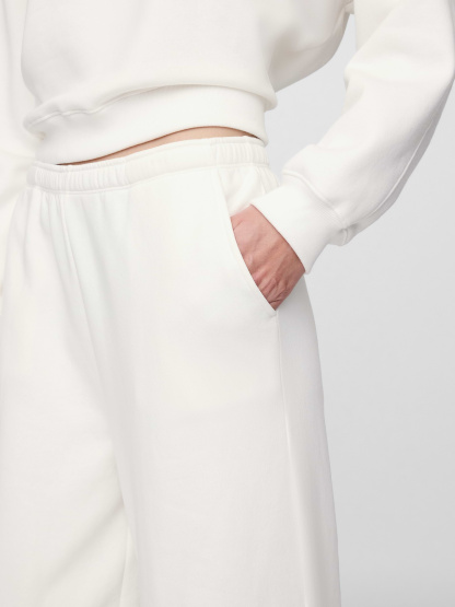 VintageSoft Baggy Sweatpants - New off white