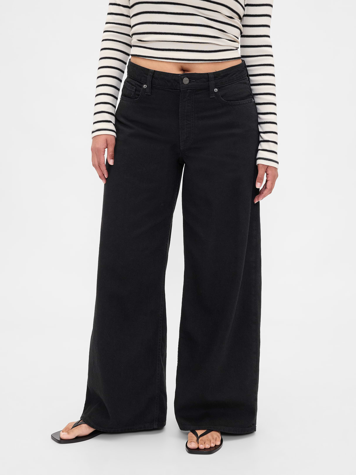 Curvy Mid Rise UltraSoft Baggy Jeans - Black wash
