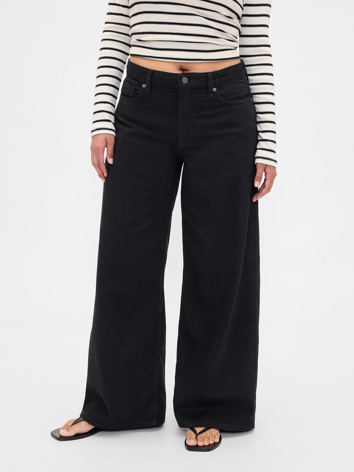 Curvy Mid Rise UltraSoft Baggy Jeans - Black wash