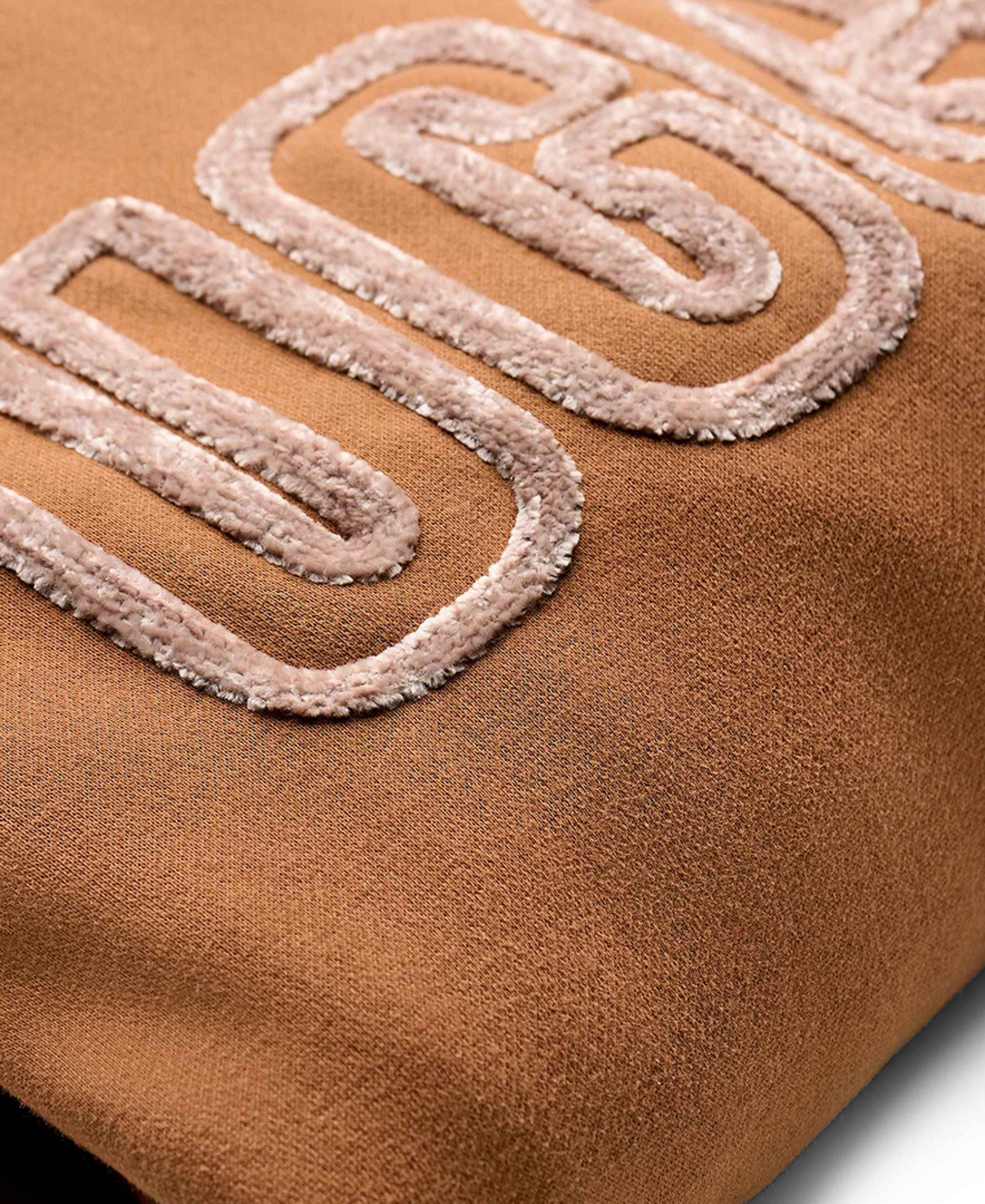 UGG Women's Logo Crewneck Sweatshirt - Chestnut
