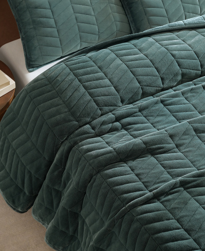 UGG® Coco 2-Piece Quilt Set, Twin/Twin XL - Coffee Berry