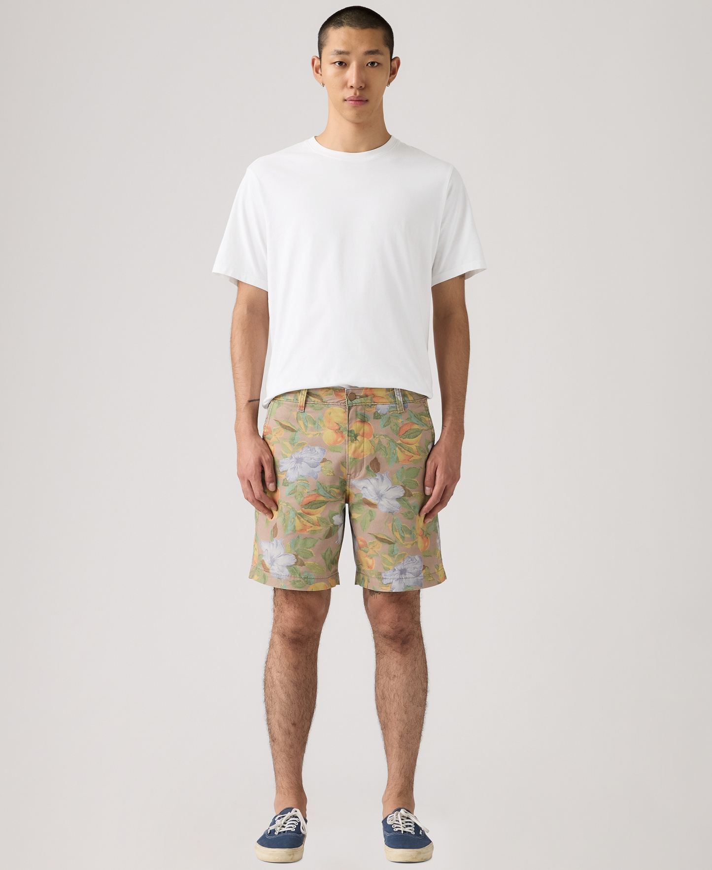 Levi's Premium Men's Authentic Regular-Fit 8" Chino Shorts - Floral
