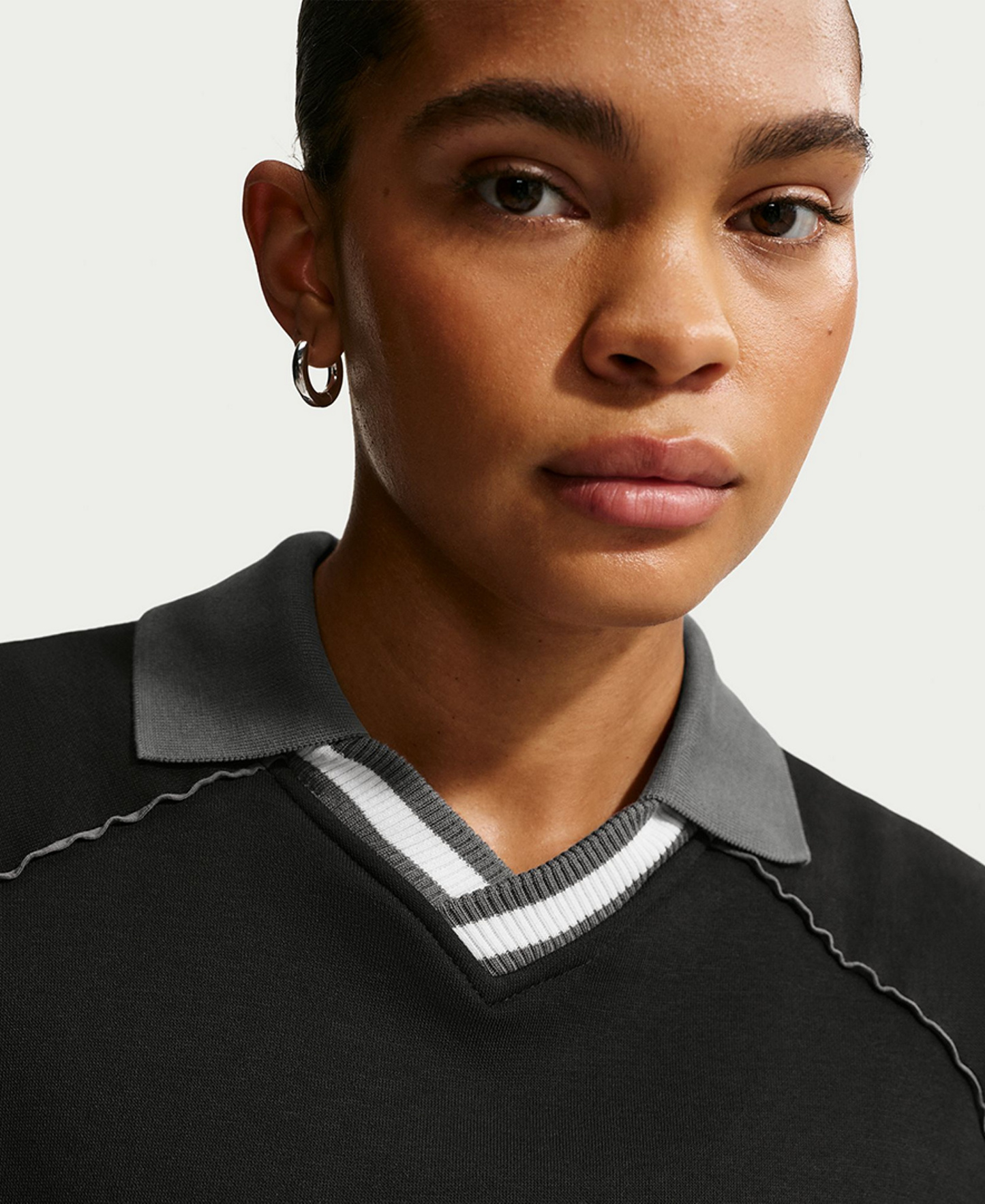 Nike Women's Sportswear Phoenix Fleece Graphic Polo Oversized Top - Black