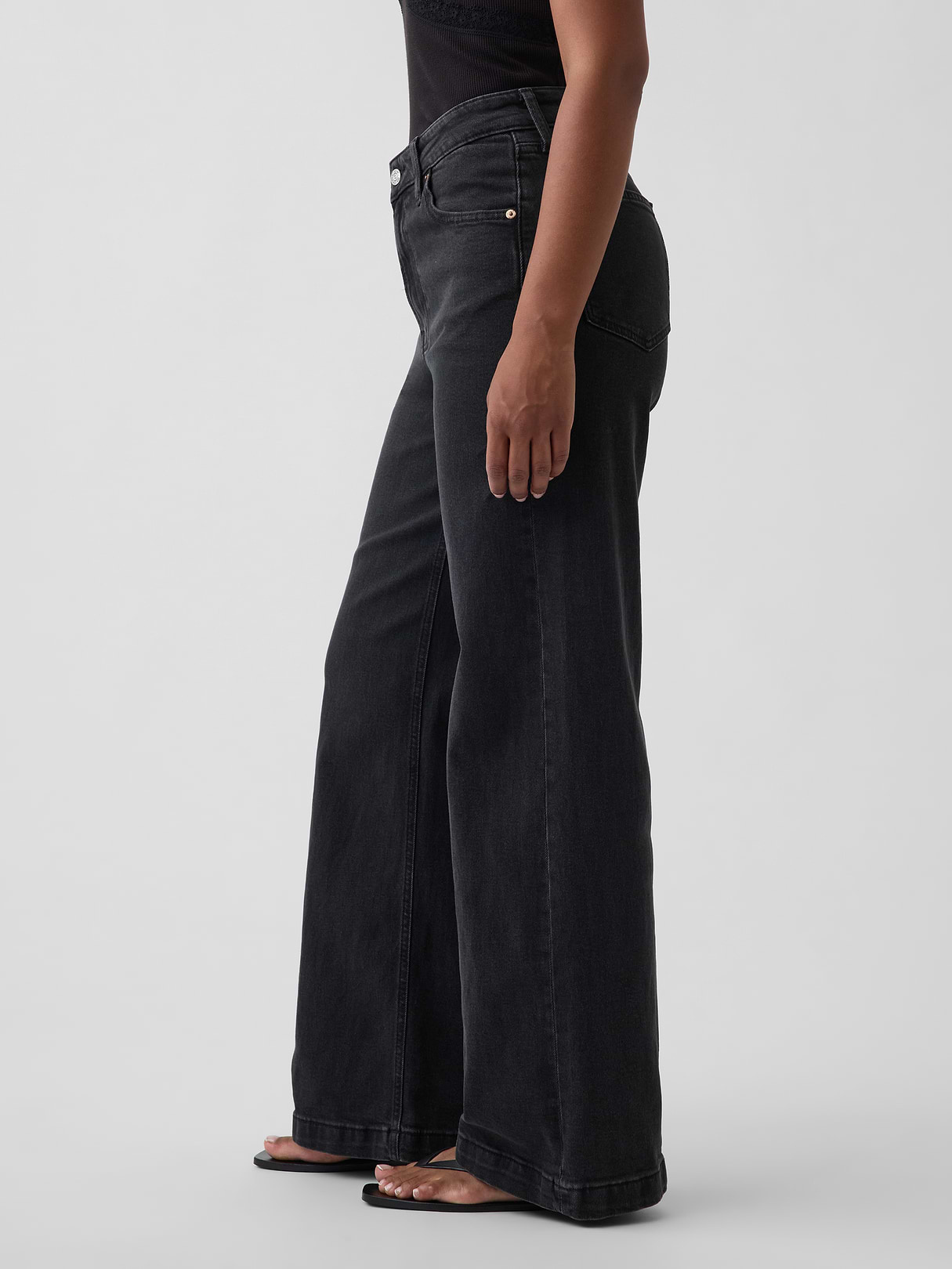 Curvy High Rise Stride Wide-Leg Jeans - Black