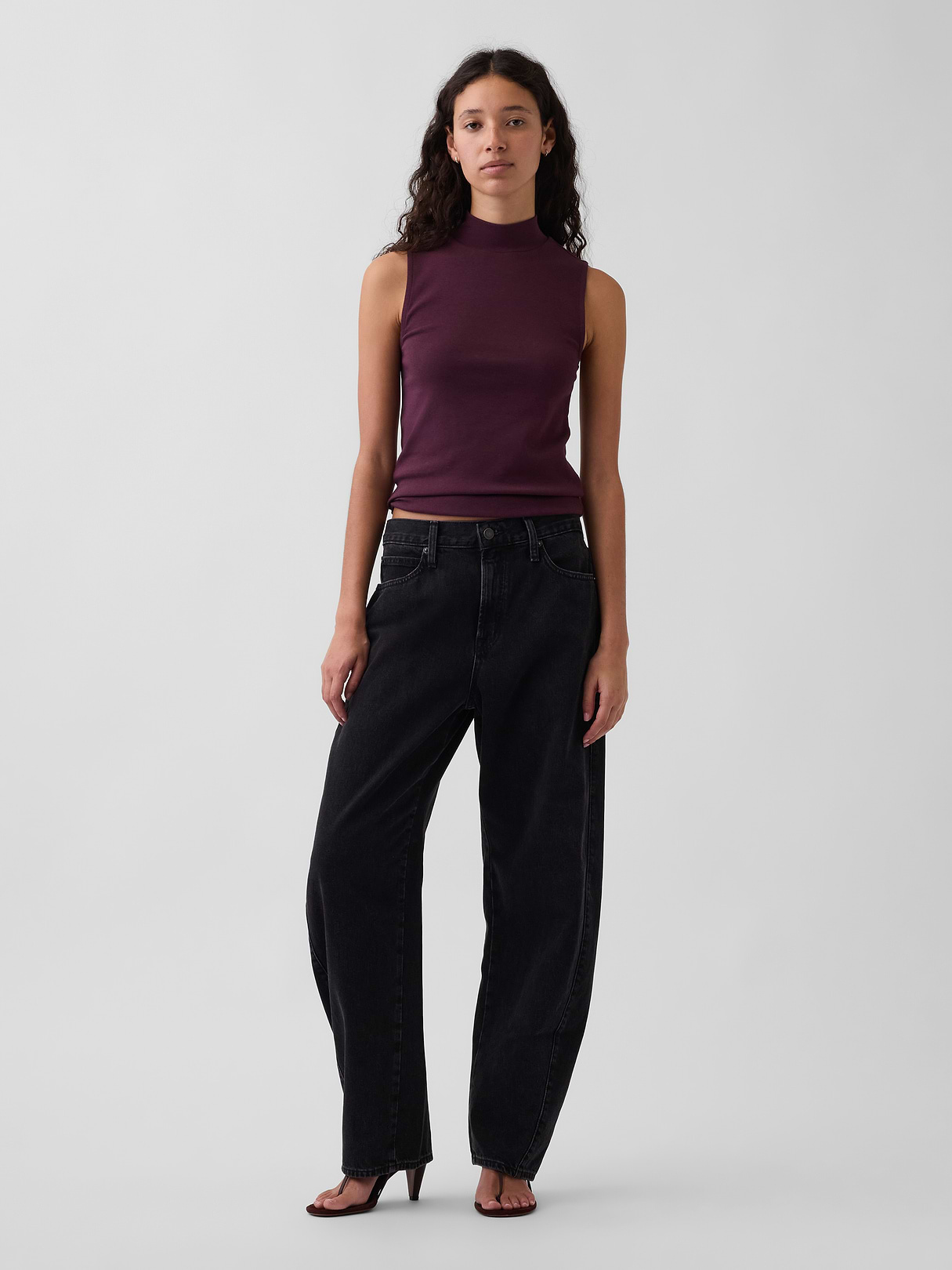 Modern Mockneck Tank Top - Burgundy bordeaux
