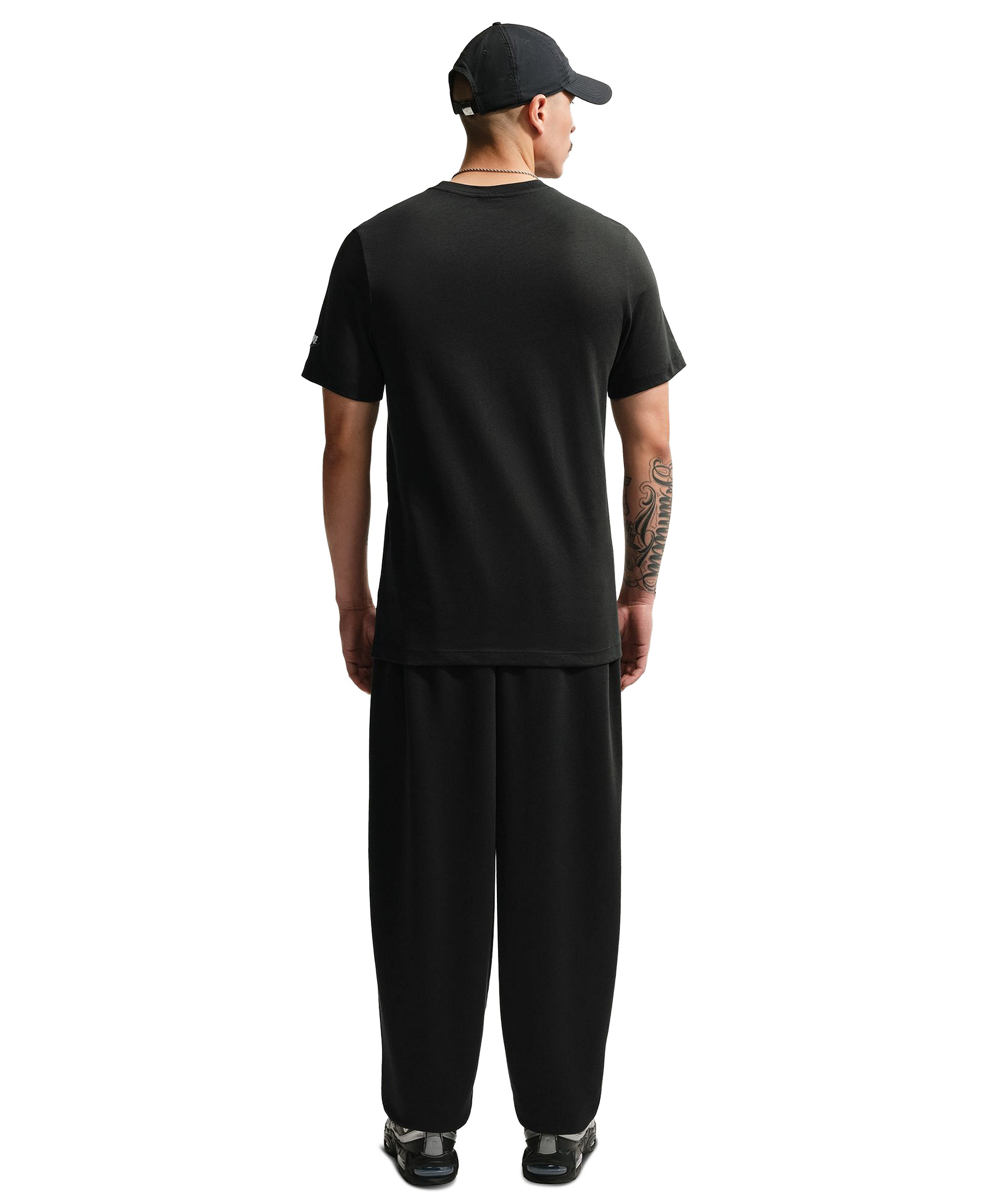 Nike Men's Sportswear Crewneck T-Shirt - Black