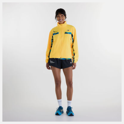 Chi is wearing size S and is 5'9"/ 175cm. Chest: 32"/81cm, Waist: 24"/61cm, Hips: 35"/89cm