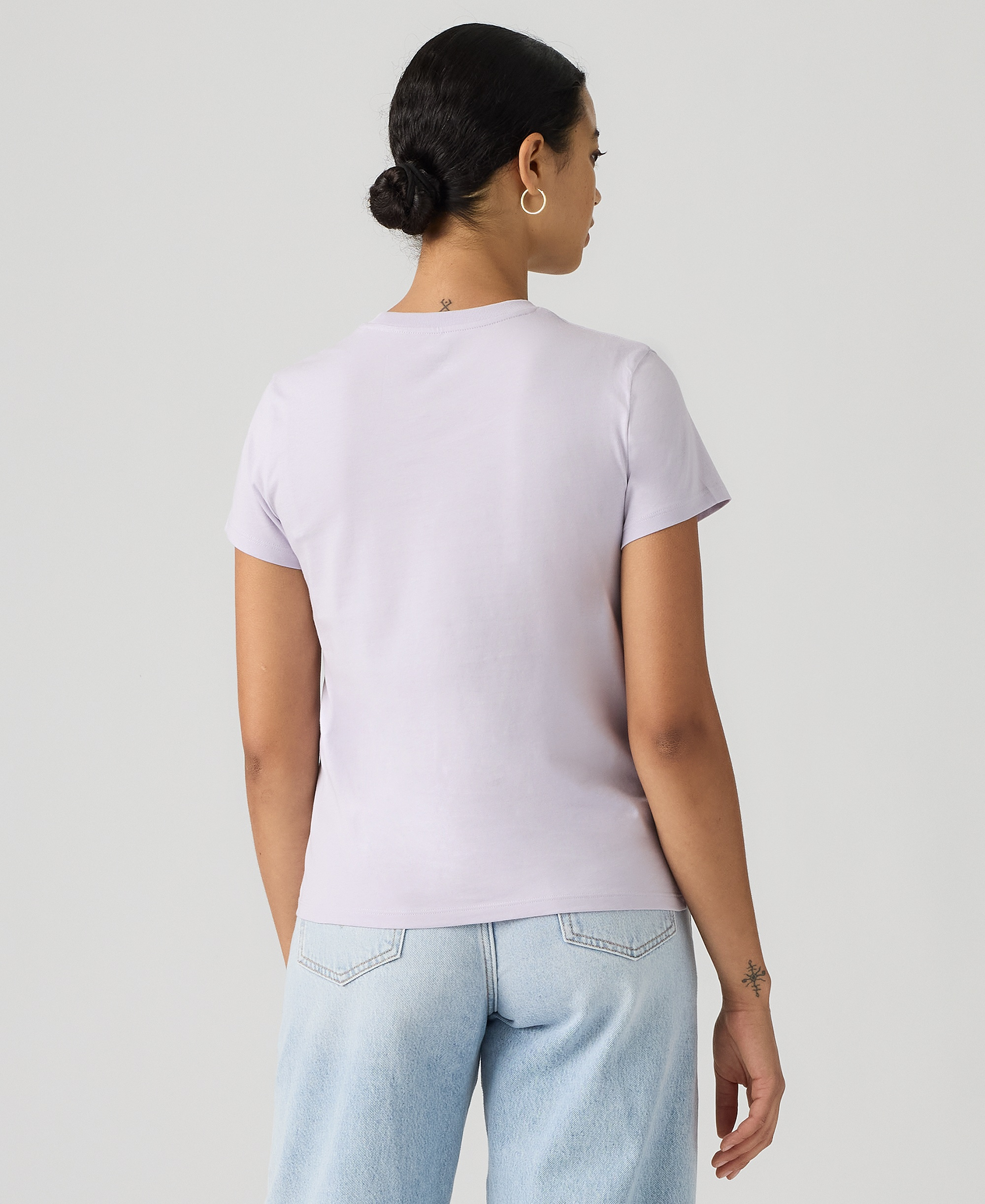 Levi's Women's Perfect Graphic Logo Cotton T-Shirt - Serif Stud Outline Lavender Blue