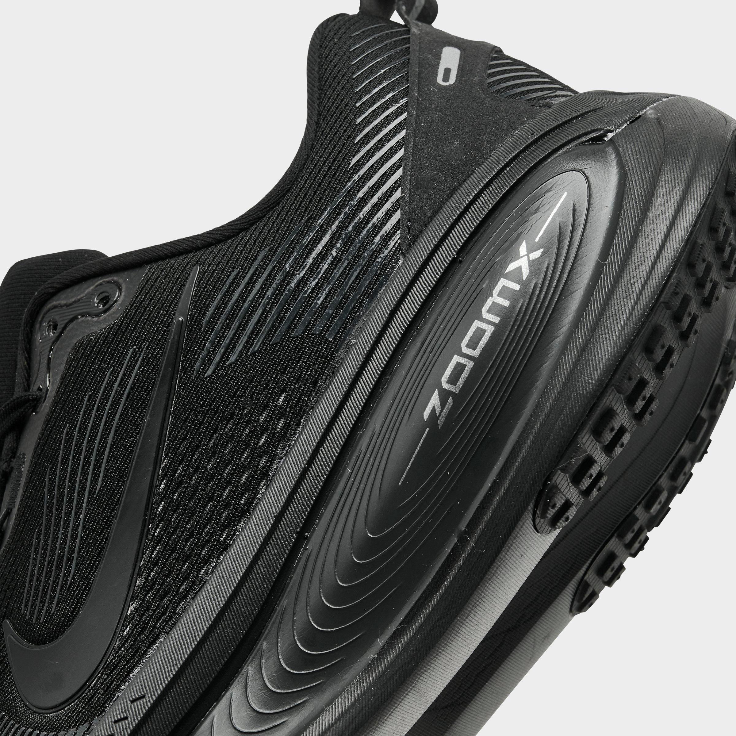 Men's Nithtke Vomero 18 Running Shoes - Part 1 - Black/Dark Smoke Grey/Light Smoke Grey/Black - Detail shot