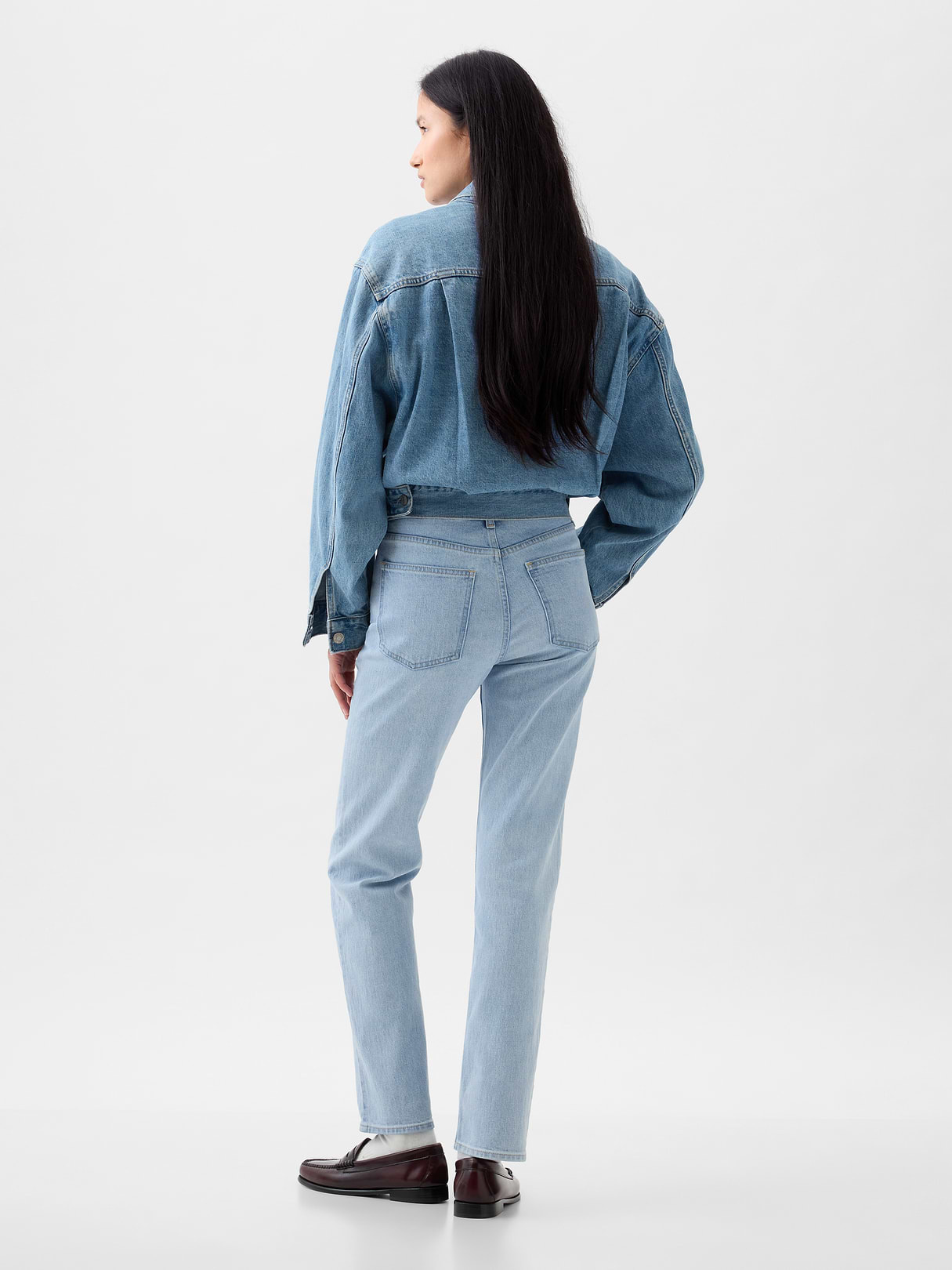 High Rise '90s Slim Straight Jeans - light indigo