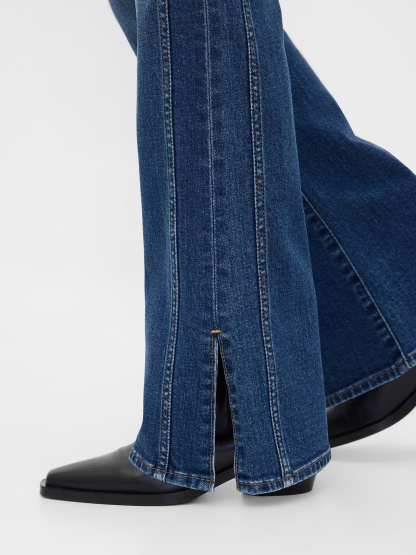 Low Rise Long & Lean Split-Hem Jeans - Dark wash