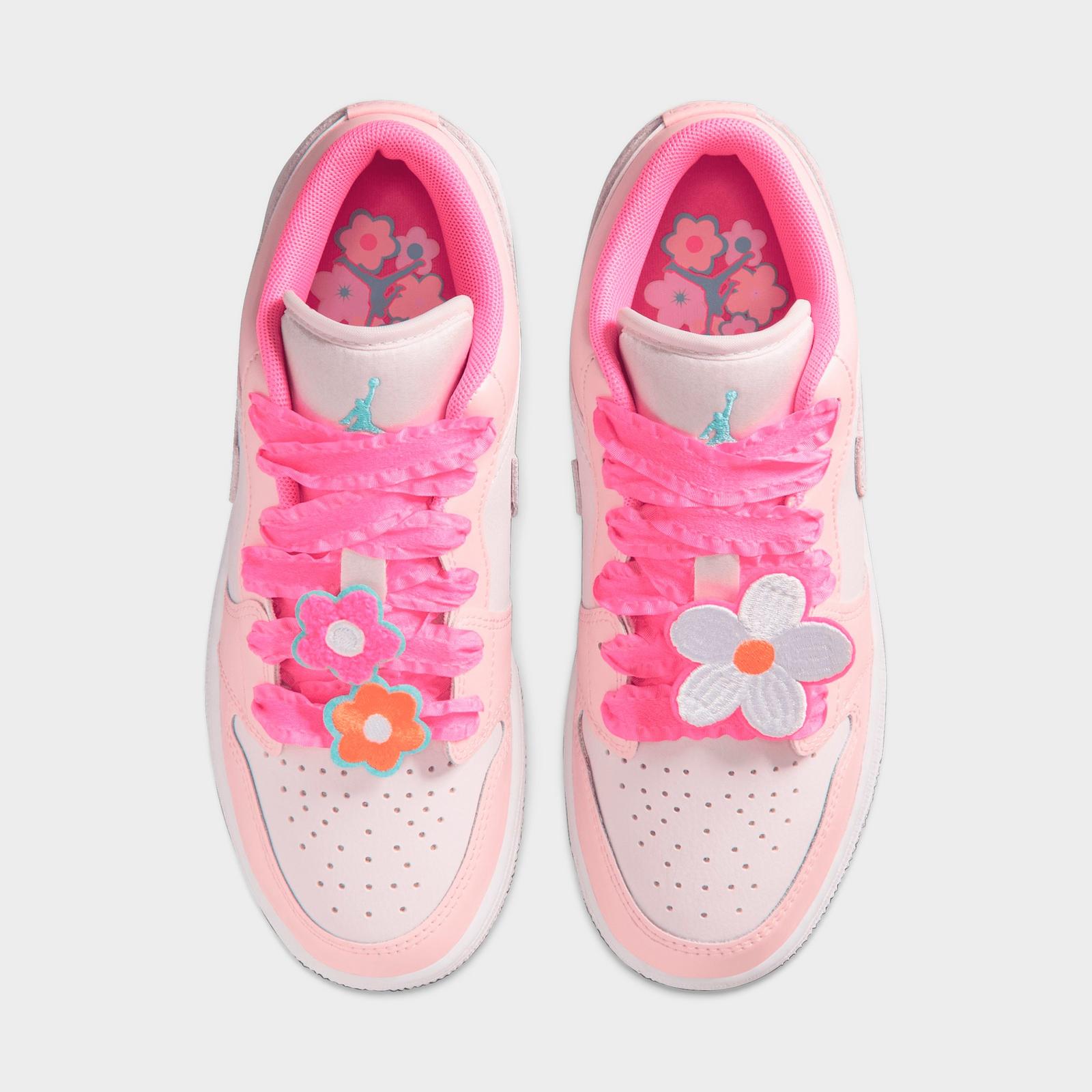 Big Kids' Air Jordan Retro 1 Low SE Casual Shoes - blocked design with elephant print Swoosh - view 5