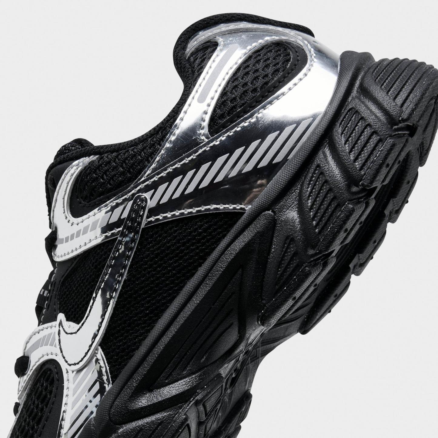 Big Kids' Nithtke V5 RNR Casual Shoes - Black/Metallic Silver - Detail shot