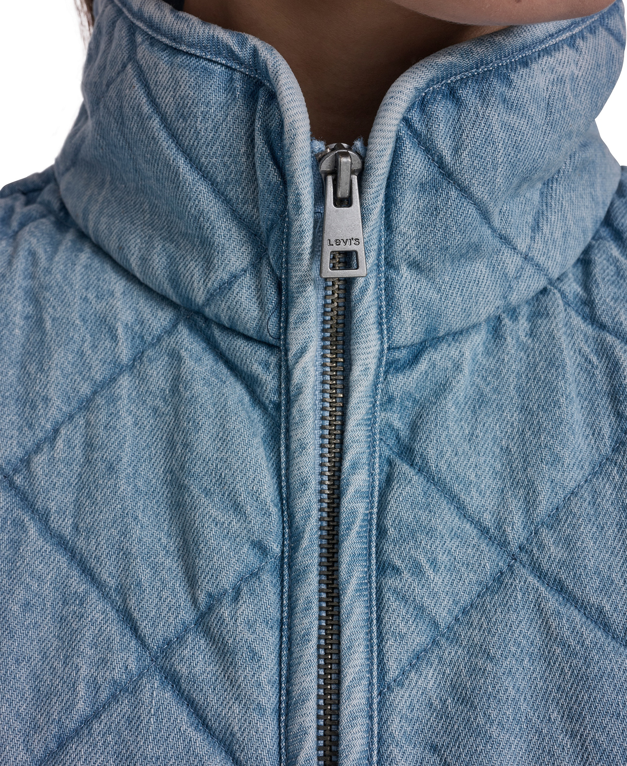 Levi's Women's Quilted Short Liner Zipper Jacket - Light Wash Denim
