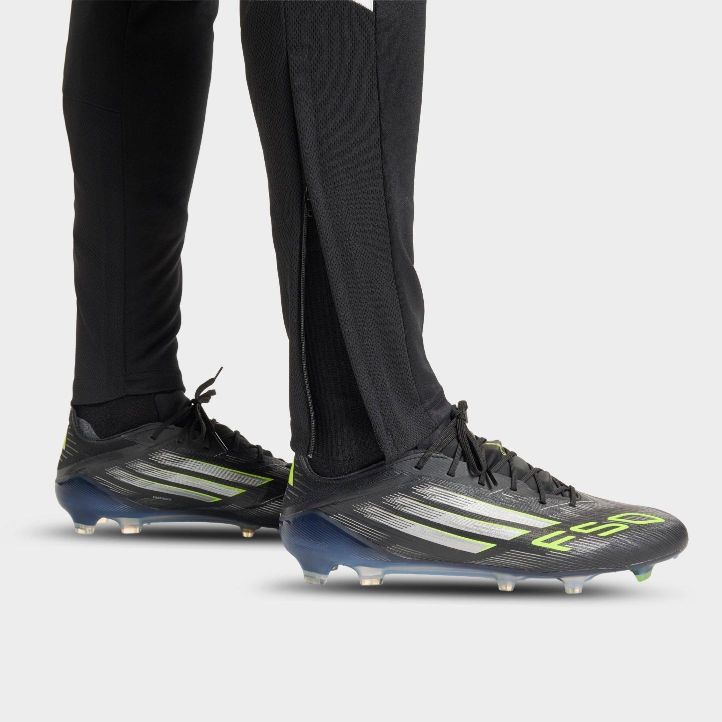 Men's adidas Tiro 26 League Soccer Training Pants - Black/White