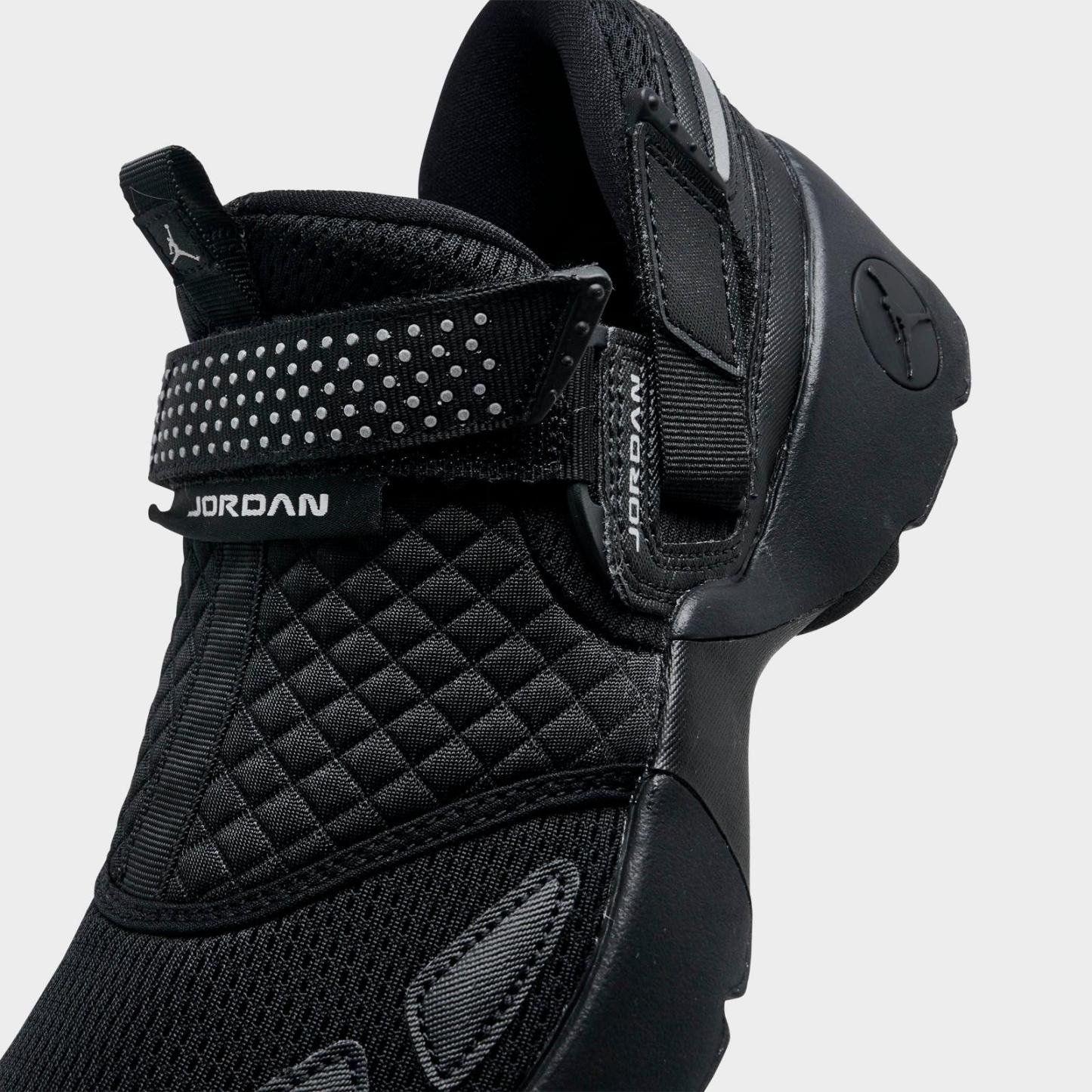 Women's Jordan Trunner LX Casual Shoes - Black/Black/Black - view 3