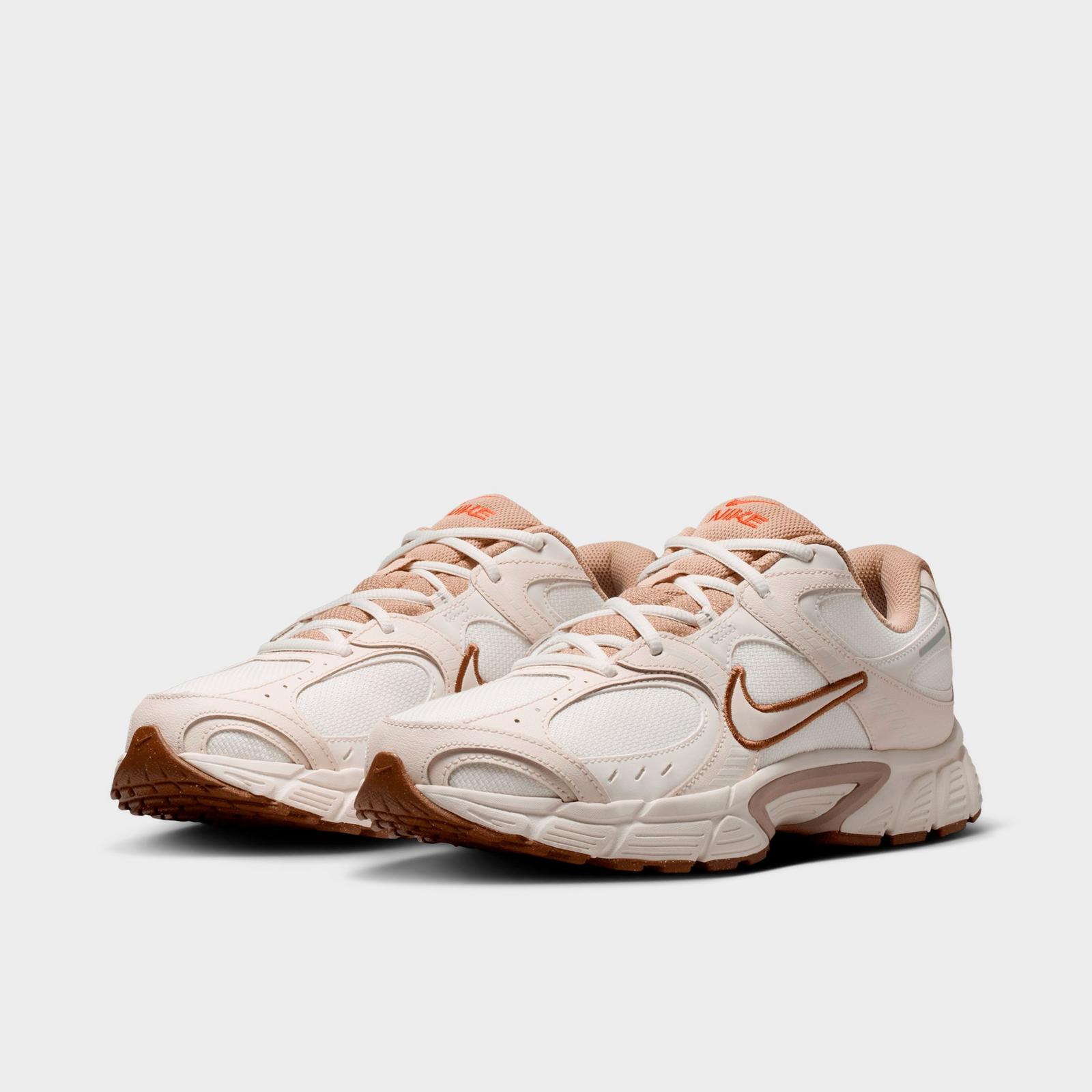 Men's Nike V5 RNR Casual Shoes - Sail/Pale Ivory/Aluminum/Light British Tan