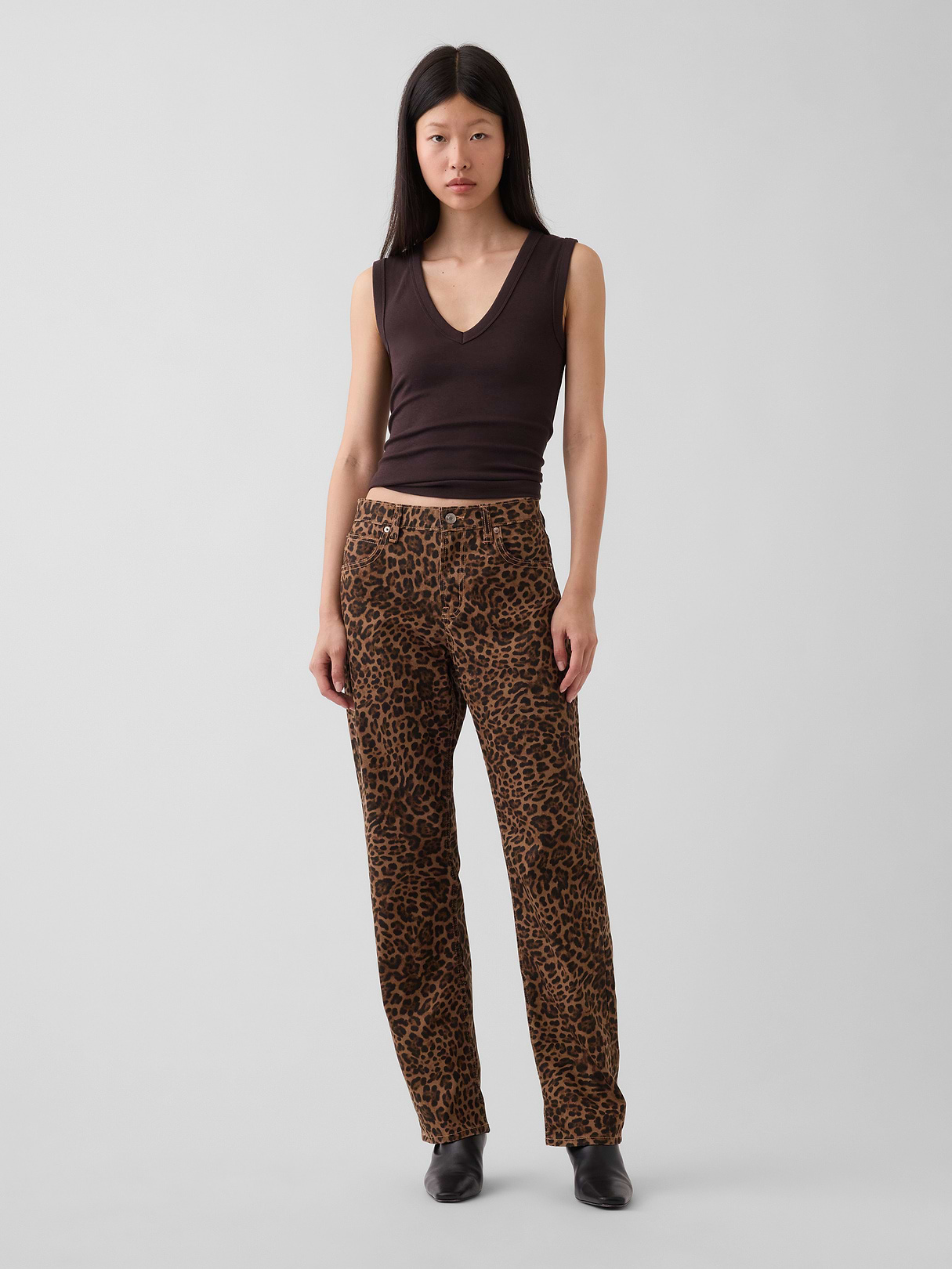 Mid Rise Straight Taper Jeans - Brown leopard print
