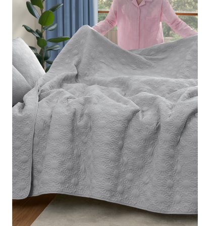 UGG® Devon Sun Logo Quilt Set - Gray