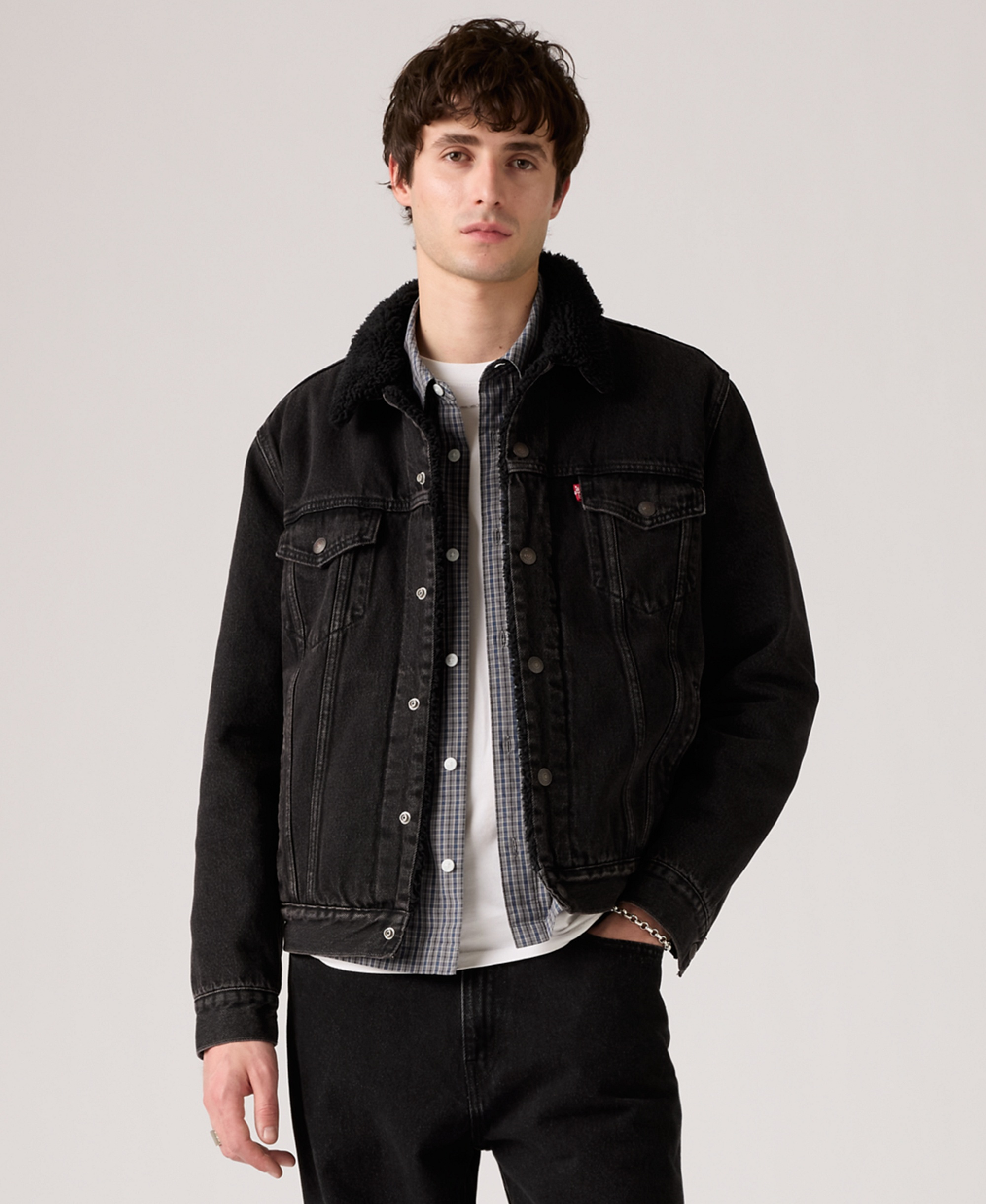 Levi's Men's Regular Fit Sherpa Denim Trucker Jacket - Washed Black
