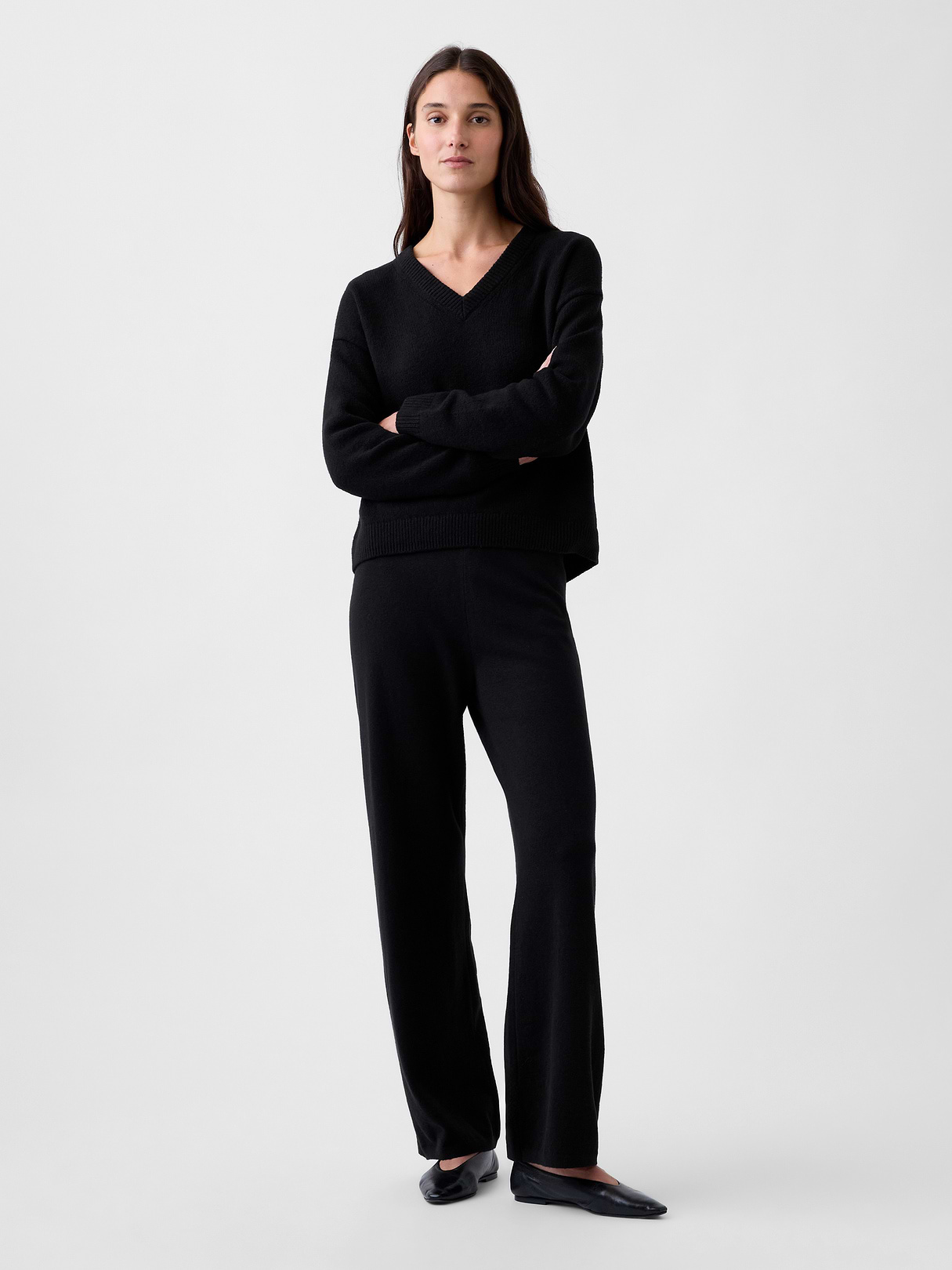 CashSoft Oversized V-Neck Sweater - Basic black