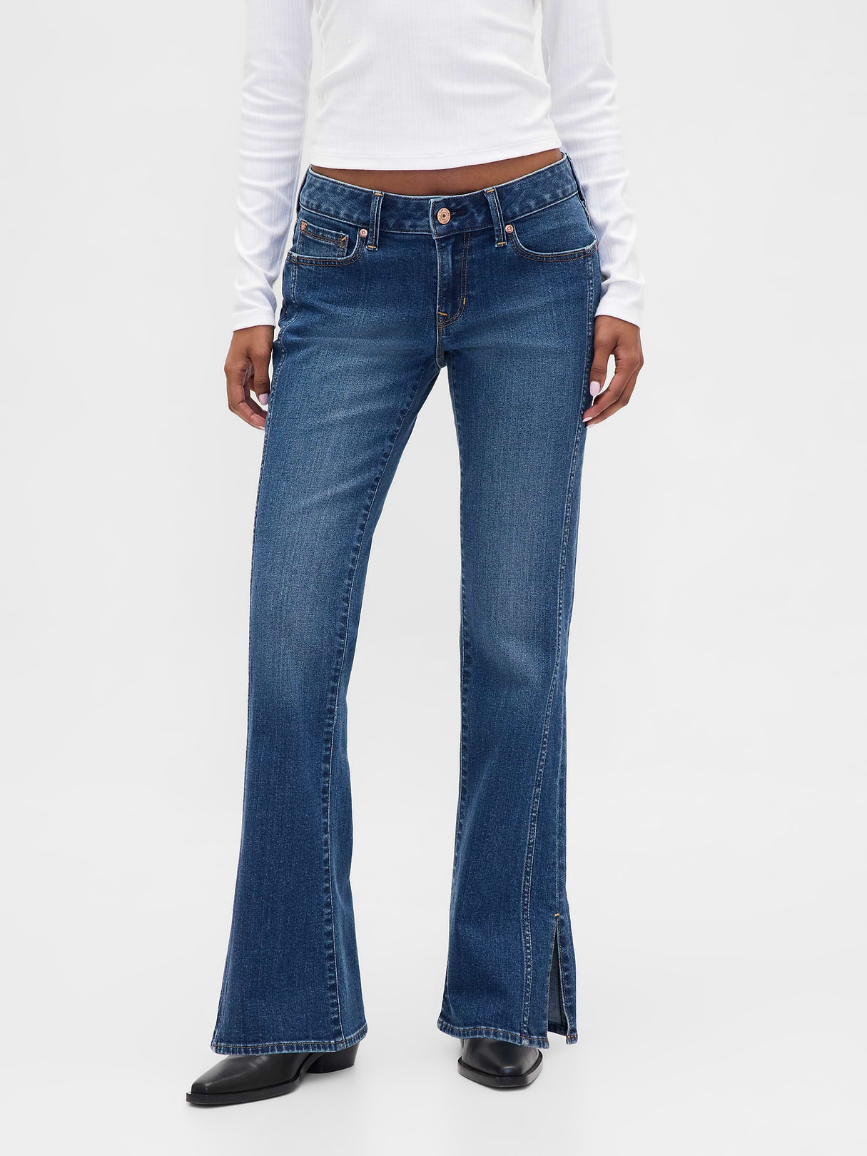 Low Rise Long & Lean Split-Hem Jeans - Dark wash