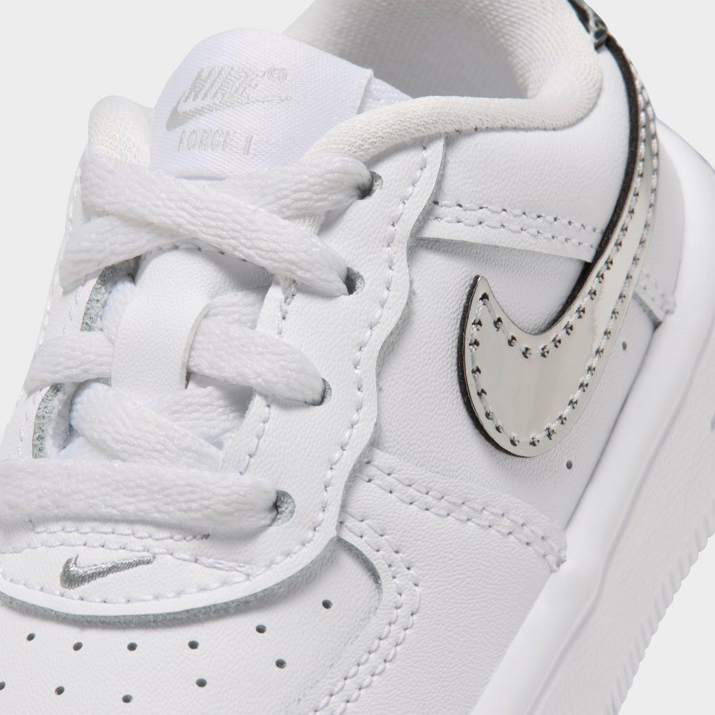 Infant and Kids' Toddler Nithtke Force 1 Low Casual Shoes - Part 1 - White/Metallic Silver - Detail shot