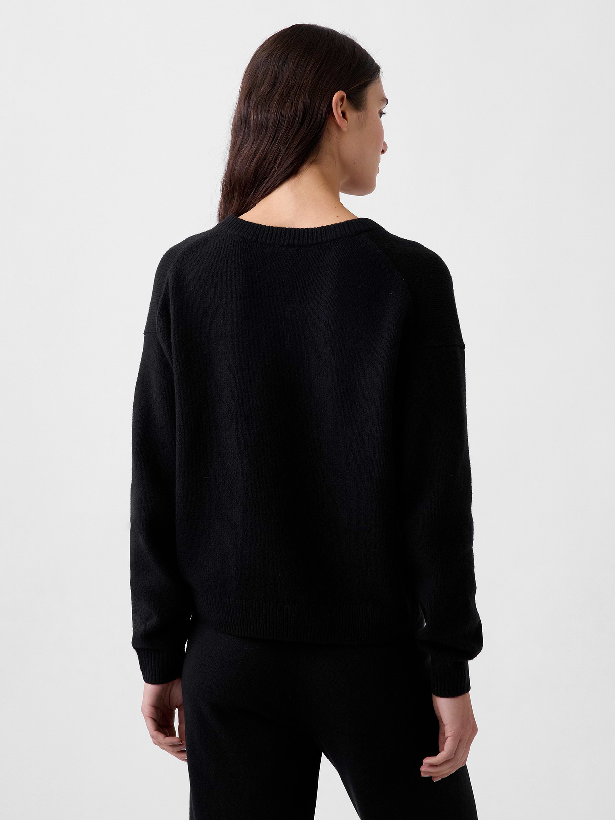 CashSoft Oversized V-Neck Sweater - Basic black