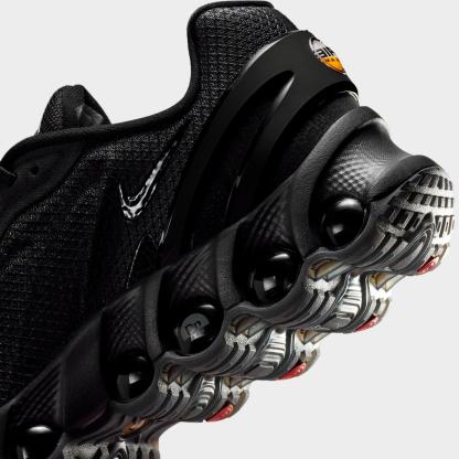 Men's Nithtke Air Max Dn8 Casual Shoes - Black/Black - Detail shot