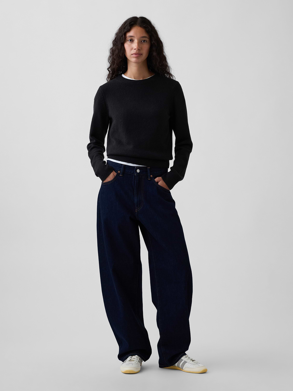CashSoft Crew Sweater - Black