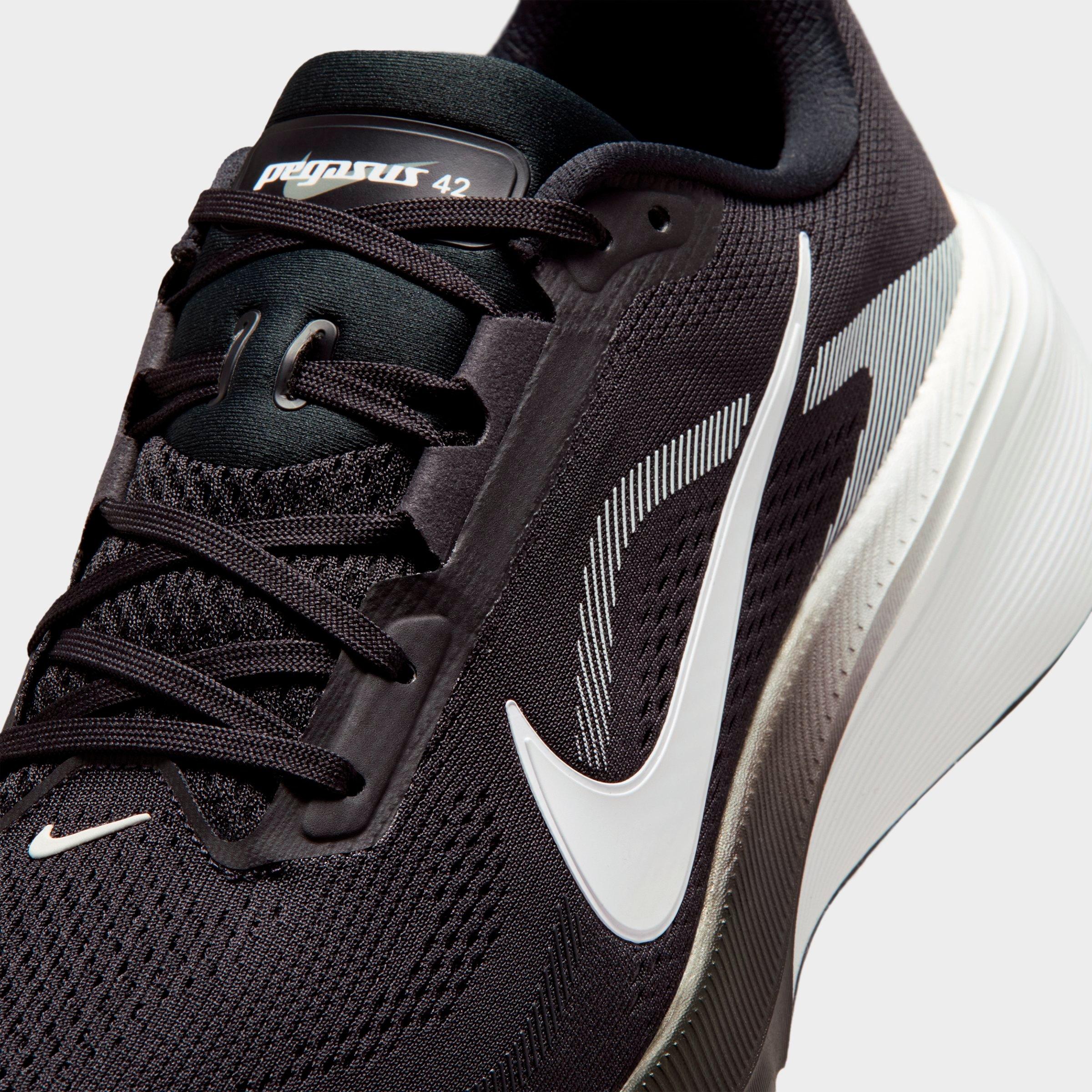 Men's Nithtke Pegasus 42 Running Shoes (Wide Width) - Black/Photon Dust/White - Detail shot