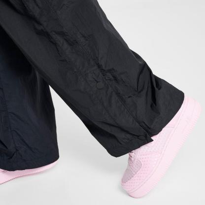 Women's Nike Sportswear Loose High-Waisted Parachute Pants - Black/Black/Chalk/White