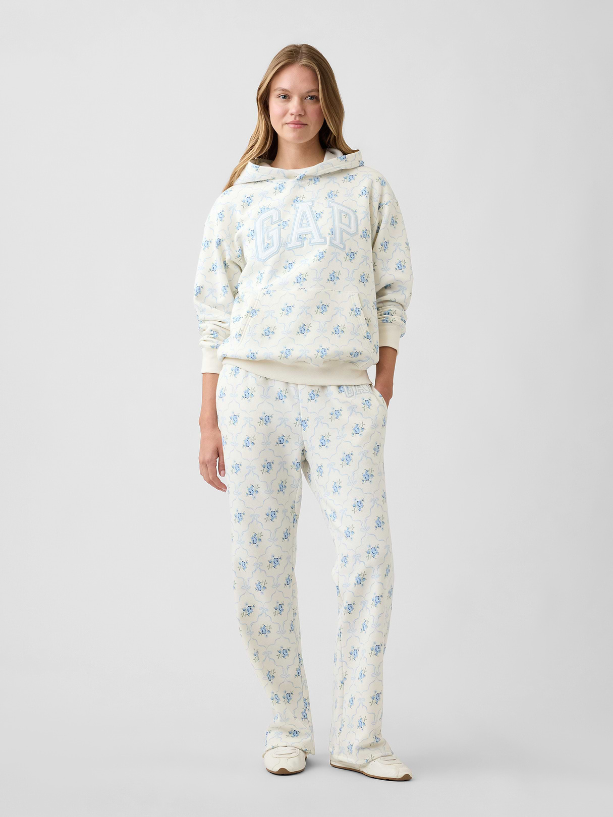 Relaxed Gap Logo Hoodie - Blue bow print