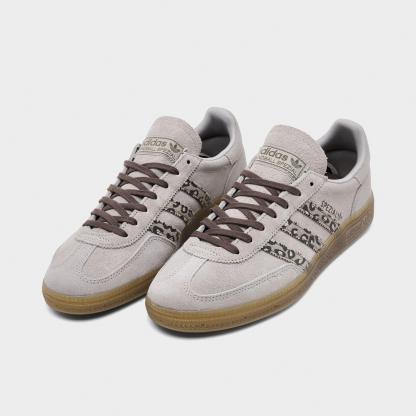 Big Kids' adidas Originals Handball Spezial Casual Shoes - Part 2 - Brown/Leopard - Both shoes facing left
