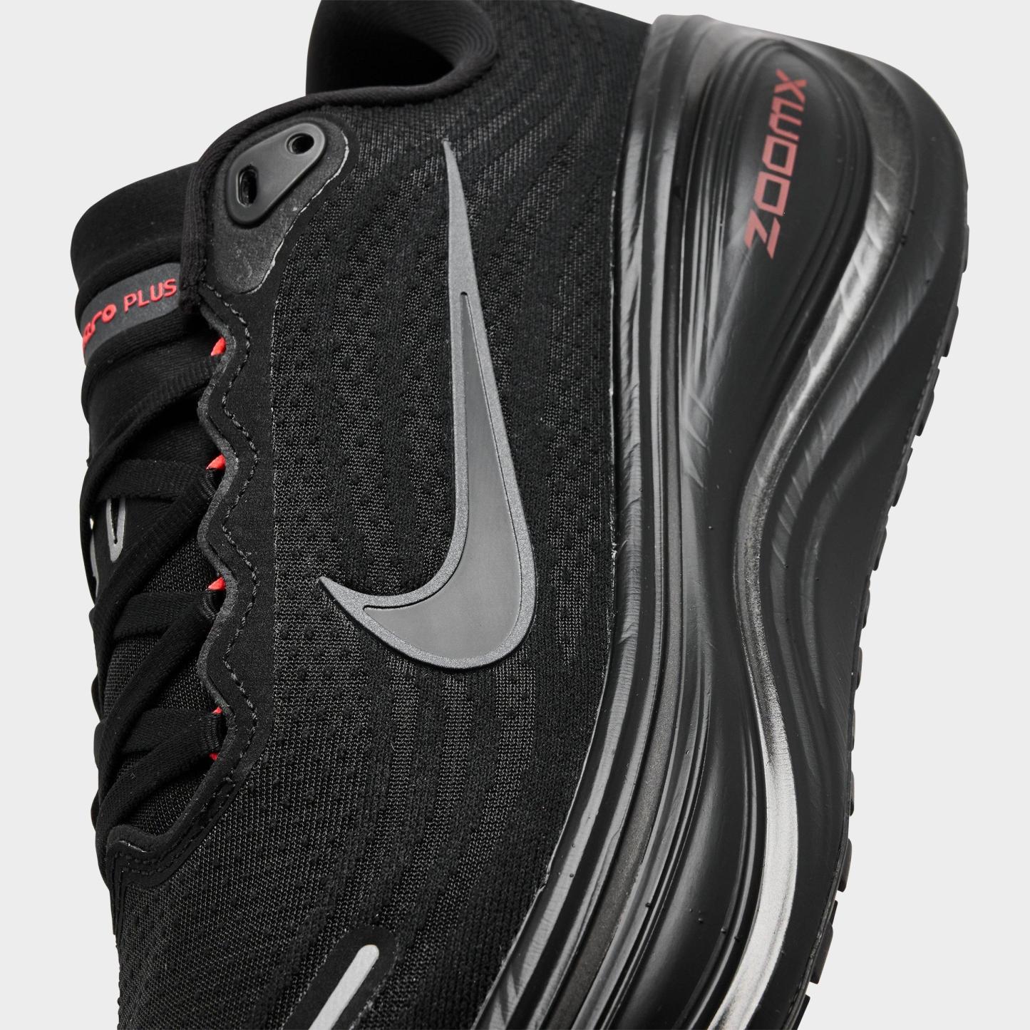 Men's Nithtke Vomero Plus Running Shoes - Part 1 - Black/Black/Bright Crimson/Wolf Grey - Detail shot