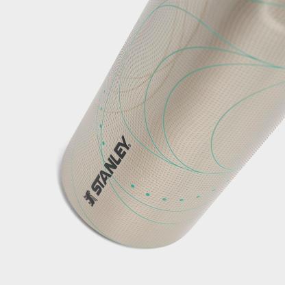 Stanley x Caitlin Clark IceFlow Flip Straw Tumbler (24 oz) - Silver/Green