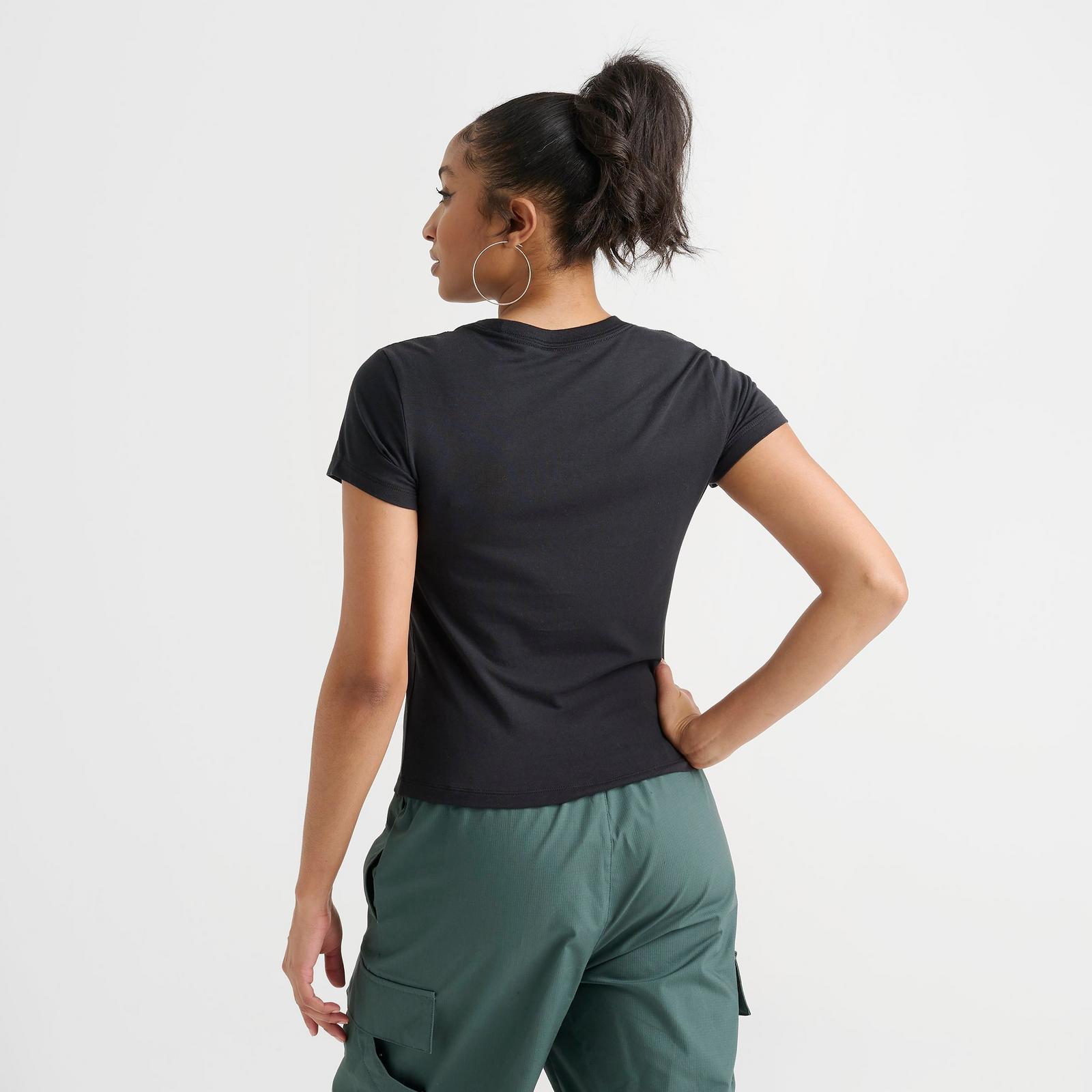 Women's Nike Sportswear Chill Knit Mod Crop T-Shirt - Black