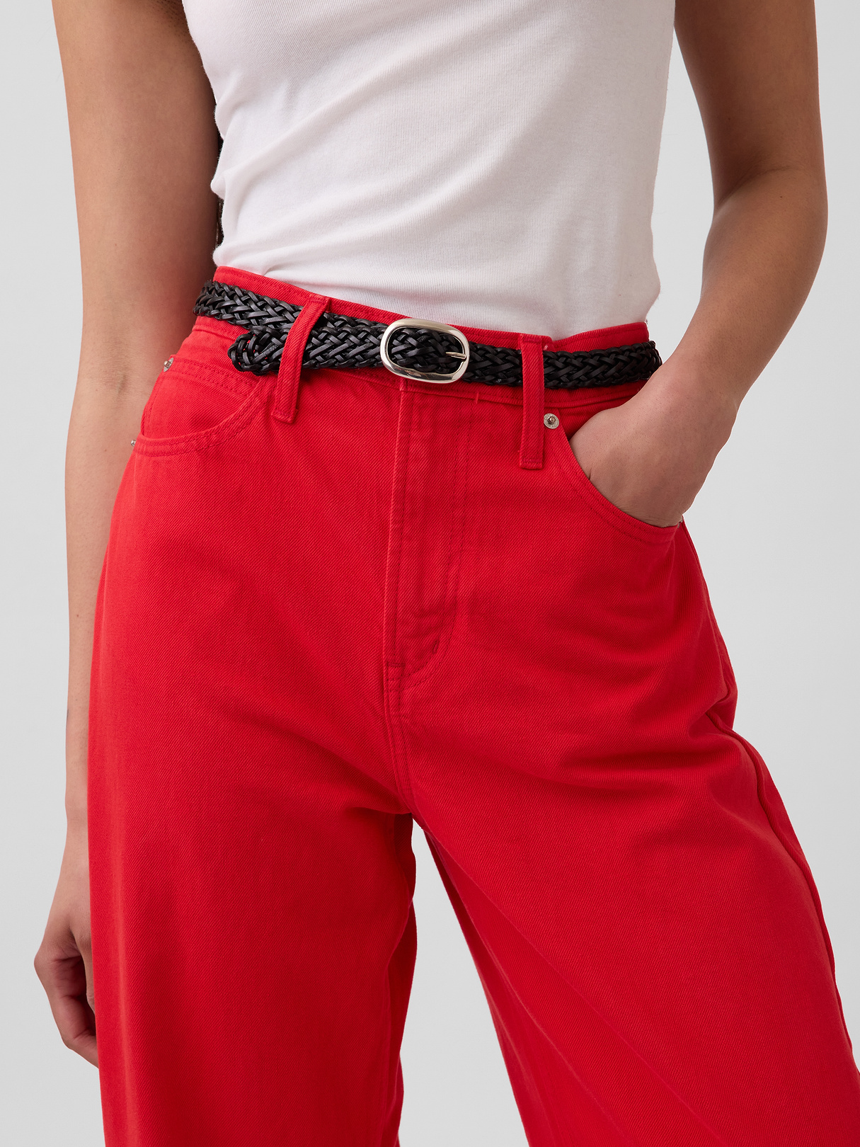 High Rise Barrel Jeans - Red star