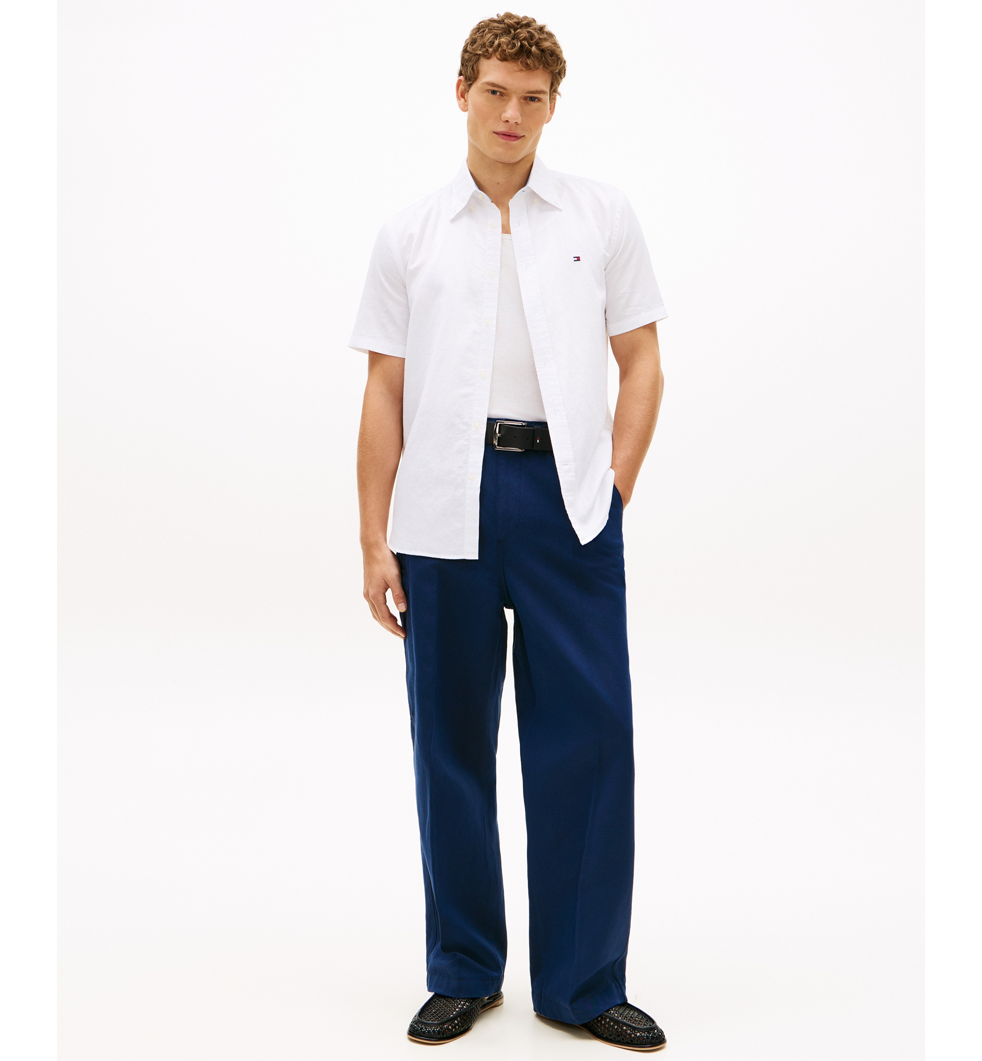 Tommy Hilfiger Men's Short-Sleeve Pigment-Dyed 100% Linen Shirt - White