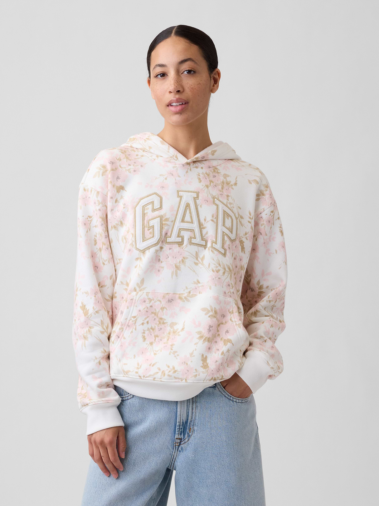 Relaxed Gap Logo Hoodie - New off white floral