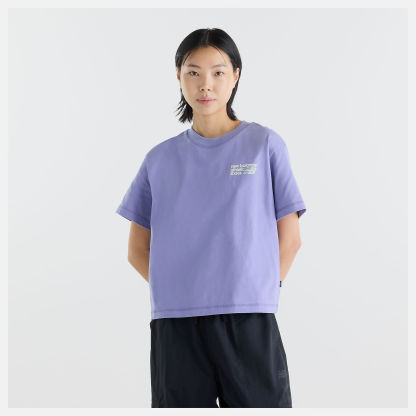 Suhyun Shin is wearing size S and is 5'7"/170.18cm. Chest: 30"/76.2cm, Waist: 24"/60.96cm, Hips: 35"/88.9cm